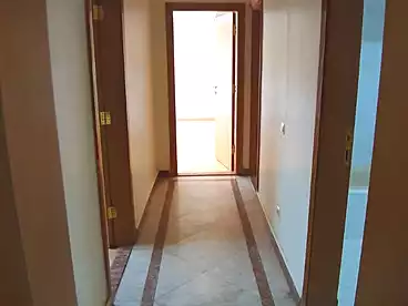 مكاتب للإيجار في ميدان لبنان، المهندسين، 580 متر