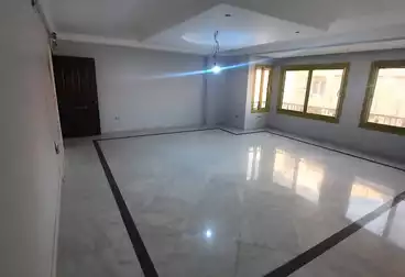 Apartments  For rent in Al Akhsheed St