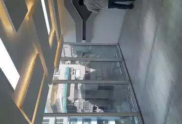 Administrative For rent - 4 rooms - floor 8