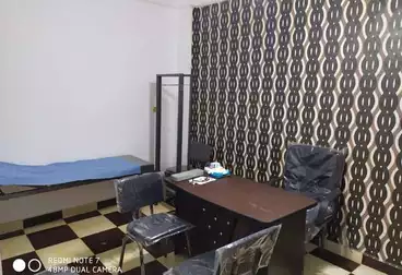 مركز طبي للبيع - 3 غرف - بالدور 1