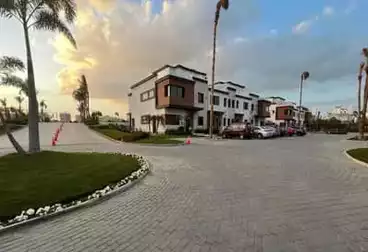 Twin House For sale in Azzar Infinity Compound - Reedy Group