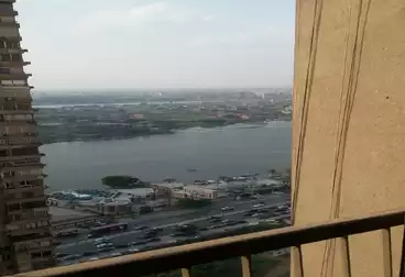 Fully finished apartment for sale in Maadi Stars Towers on the Corniche  Area: 130 meters Floor: Sixth floor Finishing: Super Lux Video: Live video on the Nile Number of rooms: 2 rooms Number of bathrooms: 2 bathrooms