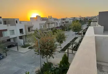 Town House For sale - 5 rooms