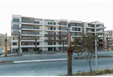 https://aqarmap.com.eg/en/listing/4858478-for-sale-cairo-new-cairo-compounds-cleo-water-residence-palm-hills