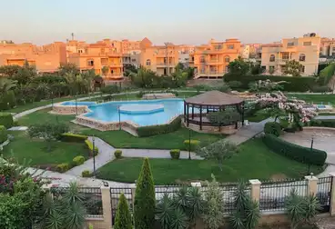 twin house for sale 645m prime location (La Rose Compound New Cairo north-st 90)