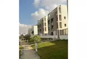 https://aqarmap.com.eg/en/listing/4912159-for-sale-cairo-new-cairo-compounds-garden-residence-hyde-park