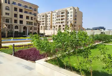 Finished apartment with garden, near 90 Point Mall, 10%DP