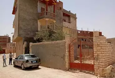 https://aqarmap.com.eg/ar/listing/4967281-for-sale-marsa-matruh-marsa-matrouh-city-alam-el-roum-st