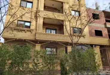 Building For sale in Abo El Hawl 1