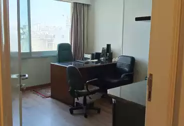 Administrative offices 300 meters for rent in Al-Ahram Street