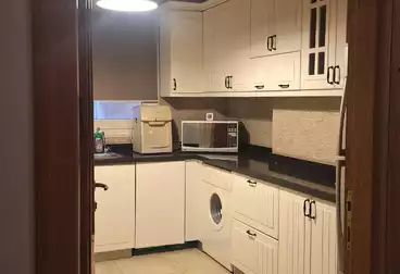 https://aqarmap.com.eg/ar/listing/4986160-for-rent-cairo-el-maadi-degla-street-200