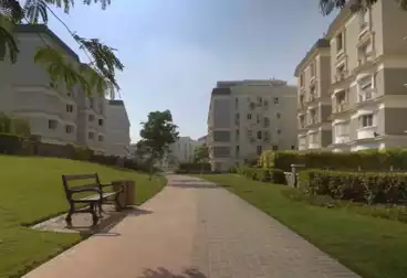 https://aqarmap.com.eg/ar/listing/4989533-for-sale-cairo-new-cairo-compounds-mountain-view-hyde-park