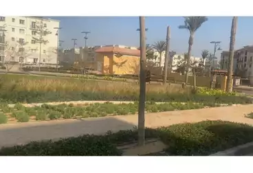 https://aqarmap.com.eg/ar/listing/4993660-for-sale-cairo-new-cairo-compounds-mivida-mivida-parcel-1