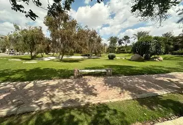 Townhouse for Sale in Royal Palm w Landscape View