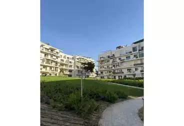 Very prime location apartment in V RESIDENCE - VILLETTE