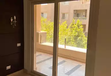 lowest price Apartment For Rent 2room in the village gate new cairo