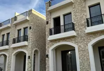 Townhouse, best location in Al Mostakbal, with 50% discount