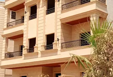 https://aqarmap.com.eg/ar/listing/5033595-for-sale-cairo-new-cairo-el-ahyaa-fourth-neighborhood-street-1