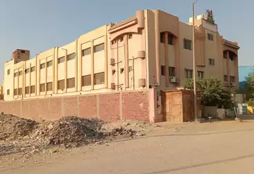 https://aqarmap.com.eg/en/listing/5042569-for-sale-cairo-al-oubour-el-manateq-el-snaaya-industrial-b-g