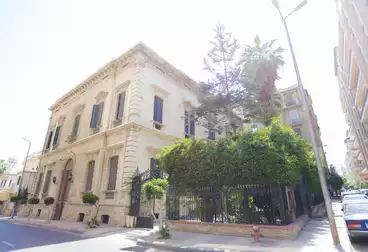 Castle for sale Al-Hay Al-Latiny (Steps from Fouad St. and Sultan Hussein St.) 1,460 m