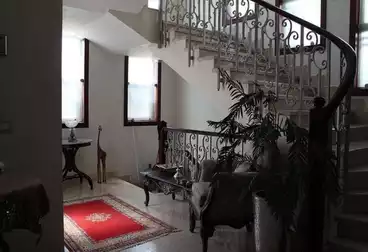 https://aqarmap.com.eg/en/listing/5055619-for-sale-cairo-new-cairo-compounds-el-deyar-mokhabarat