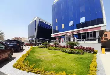 Offices For sale in El-Hadaba Al-Wosta Road