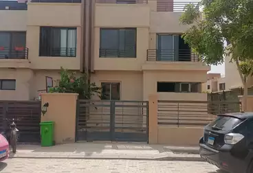 Separate Villa For sale in Alma Compound - Iwan