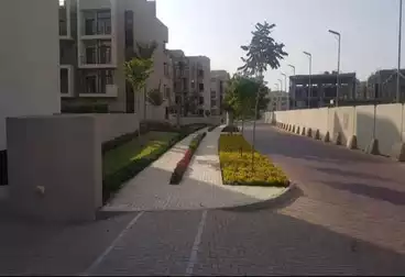 https://aqarmap.com.eg/en/listing/5094164-for-rent-cairo-new-cairo-compounds-fifth-square