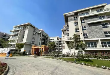 Apartment prime location in Mountain View iCity in installments