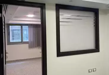Corporate Branch For rent - 13 rooms - floor 5