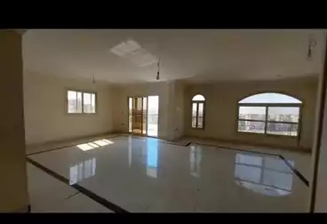 Apartments For rent - 3 rooms - floor 5