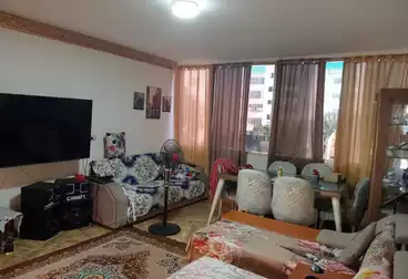 شقق للبيع - 3 غرف - بالدور 1