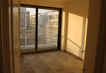Apartments For sale - 3 rooms - floor 1