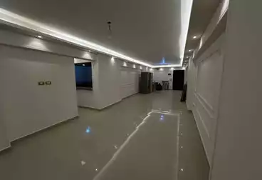 Apartments For sale - 3 rooms - floor 1