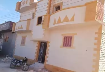 Building For sale - 8 rooms