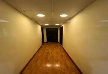 Administrative For rent - 5 rooms - floor 2
