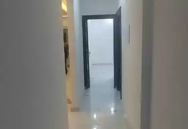 شقق للإيجار - 3 غرف - بالدور 1