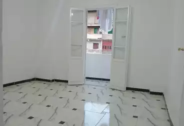 شقق للبيع - 3 غرف - بالدور 3