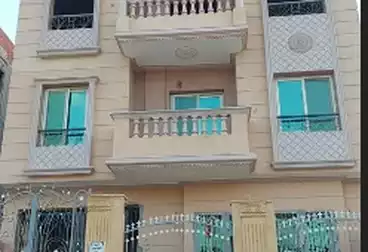 House / Home For sale - 9 rooms
