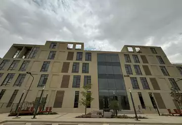 Administrative For rent - 7 rooms - floor 4
