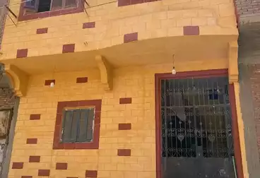 House / Home For sale - 3 rooms