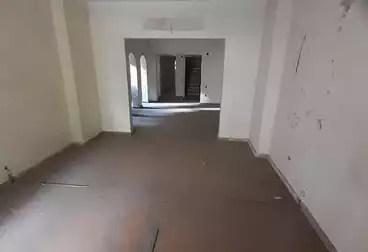 Apartments For sale - 3 rooms - floor 1