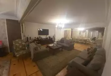 Apartments For sale - 4 rooms - floor 5