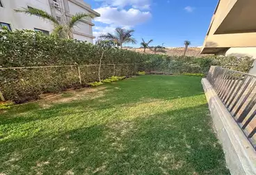 Apartment with Garden For sale - 3 rooms - floor 0