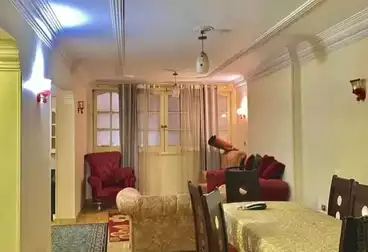 شقق للبيع - 3 غرف - بالدور 1