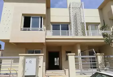 Villas For sale - 4 rooms