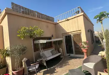 Penthouse For sale - 4 rooms - floor 3