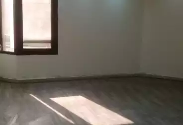 Apartments For sale - 3 rooms - floor 1