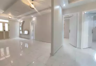شقق للبيع - 3 غرف - بالدور 8
