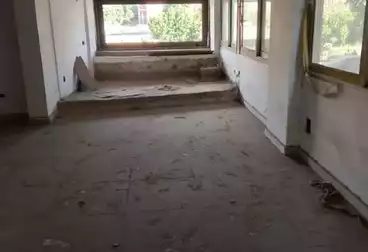 تجاري للإيجار